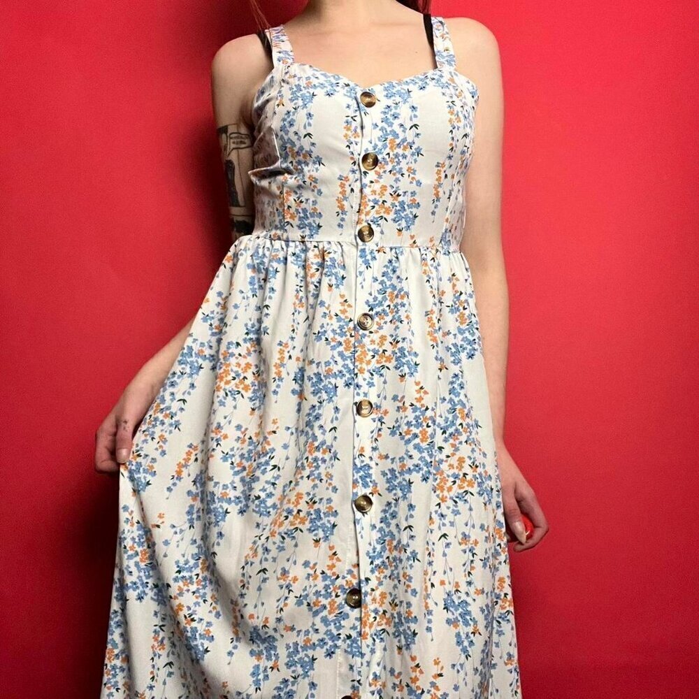 SHEIN / White maxi dress with florals and buttons 🤍💙​​​​​​​